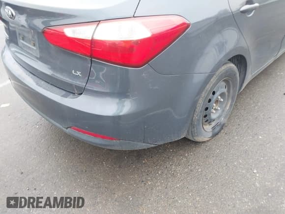 ✅ 2015 Kia Forte LX • VIN: KNAFX4A63F5337934 • Lot: 43787105. Listed on IAAI with 176,063 mi. Free auction sales archive from the USA and detailed vehicle history report at DreamBid. Image 15.