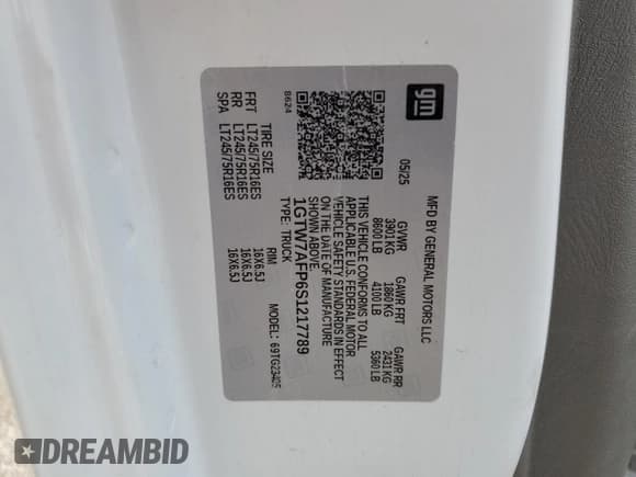 ✅ 2025 GMC Savana Cargo • VIN: 1GTW7AFP6S1217789 • Лот: 93034565. Опубликован ранее на Copart с пробегом Не указан. Бесплатный доступ к архиву аукционных продаж из США и подробный отчёт об истории автомобиля на DreamBid. Изображение 13.