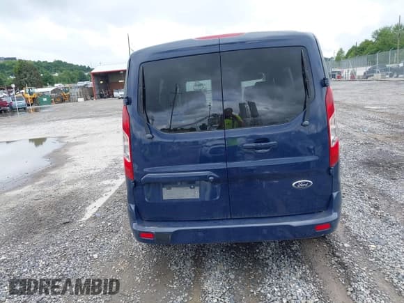 ✅ 2014 Ford Transit Connect XLT • VIN: NM0GS9F73E1141581 • Lot: 42949662. Wystawiony na IAAI z przebiegiem 191 870 mil. Bezpłatny archiwum sprzedaży aukcyjnych z USA i szczegółowy raport historii pojazdu na DreamBid. Zdjęcie 16.