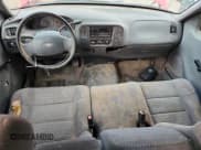 ✅ 2003 Ford F-150 XL • VIN: 1FTRX17243NB08550 • Lot: 84448875. Listed on Copart with 238,968 mi. Free auction sales archive from the USA and detailed vehicle history report at DreamBid. Image 8.