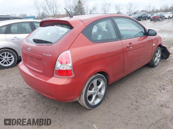 ✅ 2008 Hyundai Accent SE • VIN: KMHCN36C58U070319 • Лот: 42010544. Опубликован ранее на IAAI с пробегом 118 487 миль. Бесплатный доступ к архиву аукционных продаж из США и подробный отчёт об истории автомобиля на DreamBid. Изображение 4.