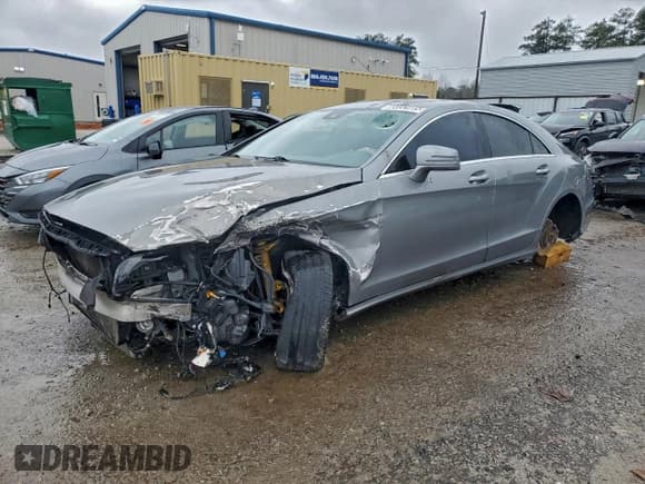 ✅ 2014 Mercedes-Benz CLS 550 • VIN: WDDLJ7DB5EA096133 • Lot: 90032985. Listed on Copart with 171,755 mi. Free auction sales archive from the USA and detailed vehicle history report at DreamBid. Image 1.