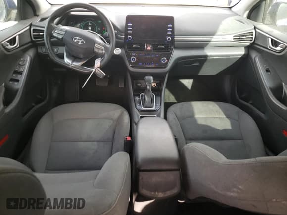 ✅ 2022 Hyundai Ioniq SE • VIN: KMHC75LC4NU275748 • Lot: 82028704. Wystawiony na Copart z przebiegiem 54 800 mil. Bezpłatny archiwum sprzedaży aukcyjnych z USA i szczegółowy raport historii pojazdu na DreamBid. Zdjęcie 8.