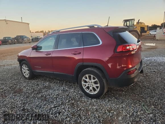 ✅ 2016 Jeep Cherokee North • VIN: 1C4PJLCS8GW108397 • Лот: 87371785. Опубликован ранее на Copart с пробегом 122 293 миль. Бесплатный доступ к архиву аукционных продаж из США и подробный отчёт об истории автомобиля на DreamBid. Изображение 2.