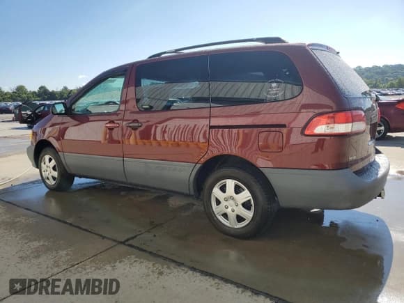 ✅ 2002 Toyota Sienna LE • VIN: 4T3ZF13CX2U480192 • Lot: 83790765. Listed on Copart with 142,283 mi. Free auction sales archive from the USA and detailed vehicle history report at DreamBid. Image 2.