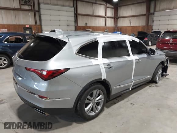 ✅ 2024 Acura MDX • VIN: 5J8YE1H33RL035282 • Lot: 42465470. Listed on IAAI with 20,119 mi. Free auction sales archive from the USA and detailed vehicle history report at DreamBid. Image 4.