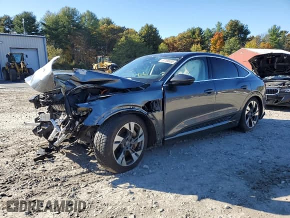 ✅ 2021 Audi e-tron Sportback Premium Plus • VIN: WA12AAGE4MB002142 • Лот: 87190635. Опубликован ранее на Copart с пробегом 48 015 миль. Бесплатный доступ к архиву аукционных продаж из США и подробный отчёт об истории автомобиля на DreamBid. Изображение 1.