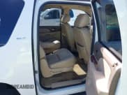 ✅ 2011 GMC Yukon XL SLT • VIN: 1GKS1KE08BR225134 • Lot: 43626275. Wystawiony na IAAI z przebiegiem 342 700 mil. Bezpłatny archiwum sprzedaży aukcyjnych z USA i szczegółowy raport historii pojazdu na DreamBid. Zdjęcie 8.