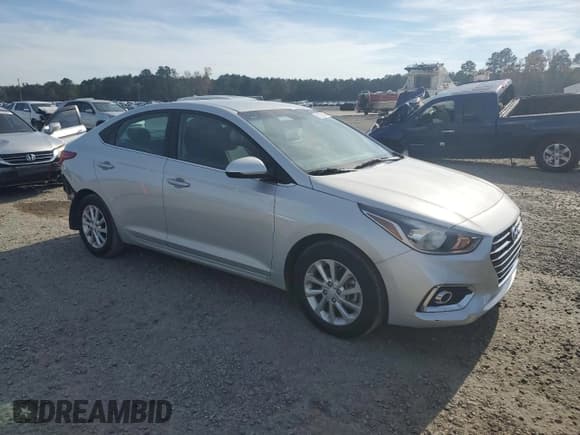 ✅ 2022 Hyundai Accent SE • VIN: 3KPC24A6XNE178787 • Лот: 81072514. Опубликован ранее на Copart с пробегом 19 637 миль. Бесплатный доступ к архиву аукционных продаж из США и подробный отчёт об истории автомобиля на DreamBid. Изображение 4.