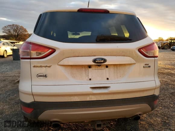 ✅ 2014 Ford Escape SE • VIN: 1FMCU9GX3EUB75248 • Лот: 90801265. Опубликован ранее на Copart с пробегом 144 323 миль. Бесплатный доступ к архиву аукционных продаж из США и подробный отчёт об истории автомобиля на DreamBid. Изображение 6.