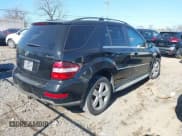 ✅ 2010 Mercedes-Benz M 350 • VIN: 4JGBB8GB1AA613356 • Lot: 43673767. Listed on IAAI with 270,063 mi. Free auction sales archive from the USA and detailed vehicle history report at DreamBid. Image 4.