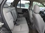 ✅ 2004 Saturn VUE V6 • VIN: 5GZCZ63444S807649 • Lot: 63202255. Wystawiony na Copart z przebiegiem 107 896 mil. Bezpłatny archiwum sprzedaży aukcyjnych z USA i szczegółowy raport historii pojazdu na DreamBid. Zdjęcie 11.