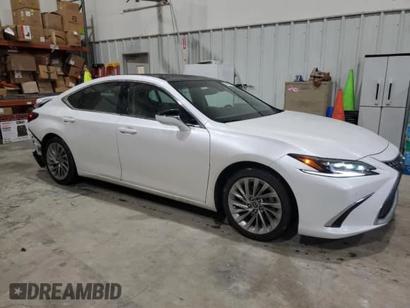 ✅ 2022 Lexus ES 350 Ultra Luxury • VIN: 58AFZ1B10NU136757 • Lot: 85436704. Listed on Copart with 55,491 mi. Free auction sales archive from the USA and detailed vehicle history report at DreamBid. Image 4.