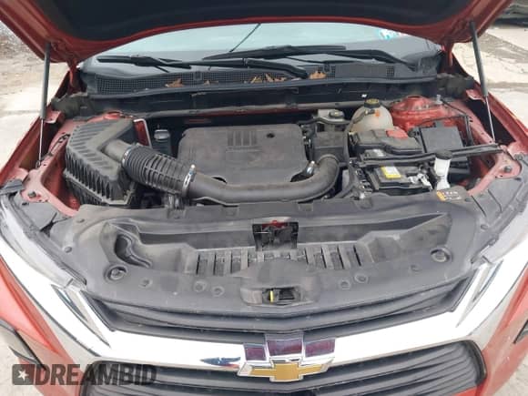 2021 Chevrolet Blazer LT z VIN 3GNKBHR4XMS567457, wystawiony jako IAAI lot #41133024 z przebiegiem 48 422 mil mil oraz . Historia ofert i sprzedaży dostępna na DreamBid. Obrazek 10.