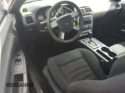 ✅ 2010 Dodge Challenger SE • VIN: 2B3CJ4DV5AH270430 • Lot: 66450455. Wystawiony na Copart z przebiegiem 182 283 mil. Bezpłatny archiwum sprzedaży aukcyjnych z USA i szczegółowy raport historii pojazdu na DreamBid. Zdjęcie 8.