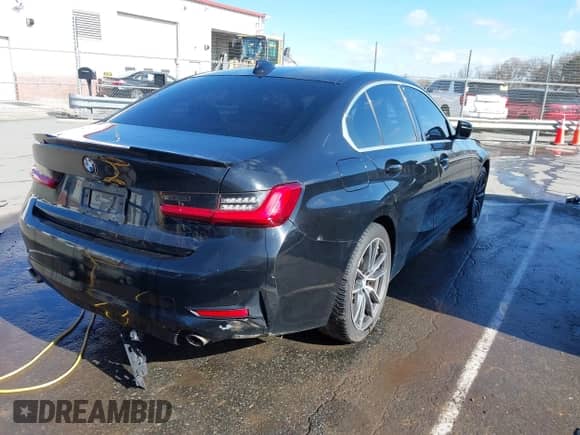 2020 BMW 3 Series 330i xDrive с VIN WBA5R7C06LFH40038, выставлен на аукционе IAAI как лот 41780401 с пробегом 100 588 миль миль и . История ставок и продаж доступна на DreamBid. Изображение 4.
