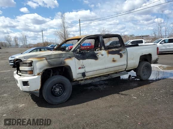✅ 2015 Chevrolet Silverado 2500HD LTZ • VIN: 1GC1KWE84FF619786 • Lot: 50848154. Listed on Copart with Not provided. Free auction sales archive from the USA and detailed vehicle history report at DreamBid. Image 1.