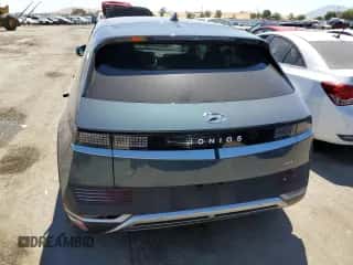 2023 Hyundai Ioniq 5 SEL z VIN KM8KNDAF0PU207118, wystawiony jako Copart lot #61238224 z przebiegiem 13 895 mil mil oraz Szkoda całkowita • Salvage title. Historia ofert i sprzedaży dostępna na DreamBid. Obrazek 6.