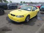 ✅ 2001 Ford Mustang Deluxe • VIN: 1FAFP44451F131472 • Lot: 42119006. Listed on IAAI with 63,388 mi. Free auction sales archive from the USA and detailed vehicle history report at DreamBid. Image 18.