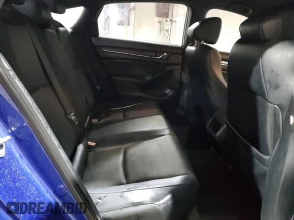 ✅ 2018 Honda Accord Sport • VIN: 1HGCV1F34JA040164 • Lot: 86801985. Wystawiony na Copart z przebiegiem 94 941 mil. Bezpłatny archiwum sprzedaży aukcyjnych z USA i szczegółowy raport historii pojazdu na DreamBid. Zdjęcie 10.