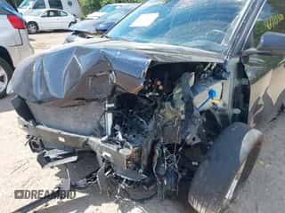 2024 Hyundai Tucson SEL with VIN KM8JBCDE9RU287524, listed as a IAAI auction lot 42713500 with 19,837 mi miles and . Bid and sale history available at DreamBid. Image 6.