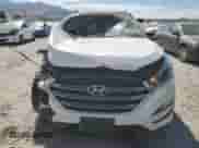 2016 Hyundai Tucson Limited z VIN KM8J3CA25GU116841, wystawiony jako Copart lot #68388095 z przebiegiem 106 242 mil mil oraz Czysty tytuł • Clean title. Historia ofert i sprzedaży dostępna na DreamBid. Obrazek 5.