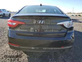2015 Hyundai Sonata SE z VIN 5NPE24AF3FH031068, wystawiony jako Copart lot #85268395 z przebiegiem 100 781 mil mil oraz Czysty tytuł • Clean title. Historia ofert i sprzedaży dostępna na DreamBid. Obrazek 6.