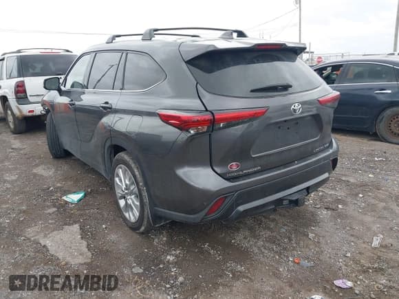 ✅ 2021 Toyota Highlander Limited • VIN: 5TDDZRBH5MS104646 • Lot: 43374825. Wystawiony na IAAI z przebiegiem 80 588 mil. Bezpłatny archiwum sprzedaży aukcyjnych z USA i szczegółowy raport historii pojazdu na DreamBid. Zdjęcie 3.