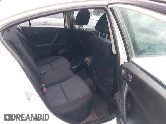 ✅ 2010 Mazda 3 i Sport • VIN: JM1BL1SF1A1233842 • Lot: 42337210. Listed on IAAI with 155,862 mi. Free auction sales archive from the USA and detailed vehicle history report at DreamBid. Image 8.