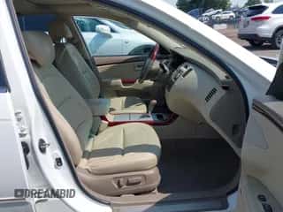 2008 Hyundai Azera Limited с VIN KMHFC46F28A292207, выставлен на аукционе IAAI как лот 42789530 с пробегом 111 407 миль миль и . История ставок и продаж доступна на DreamBid. Изображение 5.