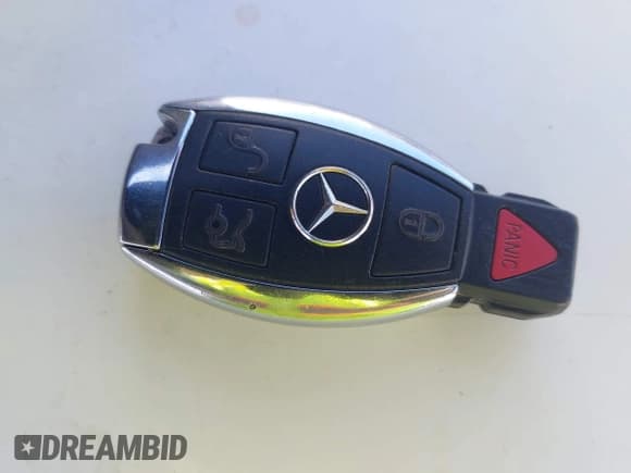 ✅ 2010 Mercedes-Benz M 350 • VIN: 4JGBB5GB6AA539477 • Lot: 43900199. Listed on IAAI with 98,752 mi. Free auction sales archive from the USA and detailed vehicle history report at DreamBid. Image 11.