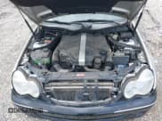 ✅ 2001 Mercedes-Benz C 230/260/280/320 • VIN: WDBRF61J81F074604 • Lot: 42223558. Wystawiony na IAAI z przebiegiem 95 164 mil. Bezpłatny archiwum sprzedaży aukcyjnych z USA i szczegółowy raport historii pojazdu na DreamBid. Zdjęcie 10.