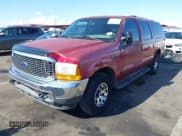 ✅ 2000 Ford Excursion XLT • VIN: 1FMNU40S5YEC73142 • Лот: 41450669. Опубликован ранее на IAAI с пробегом 256 512 миль. Бесплатный доступ к архиву аукционных продаж из США и подробный отчёт об истории автомобиля на DreamBid. Изображение 2.