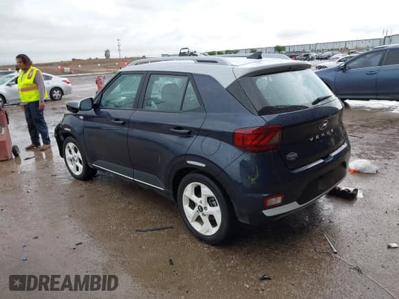 ✅ 2022 Hyundai Venue Limited • VIN: KMHRC8A39NU154191 • Лот: 42135332. Опубликован ранее на IAAI с пробегом 41 210 миль. Бесплатный доступ к архиву аукционных продаж из США и подробный отчёт об истории автомобиля на DreamBid. Изображение 3.