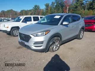 2019 Hyundai Tucson SE z VIN KM8J2CA45KU068092, wystawiony jako IAAI lot #43292384 z przebiegiem 48 771 mil mil oraz . Historia ofert i sprzedaży dostępna na DreamBid. Obrazek 2.