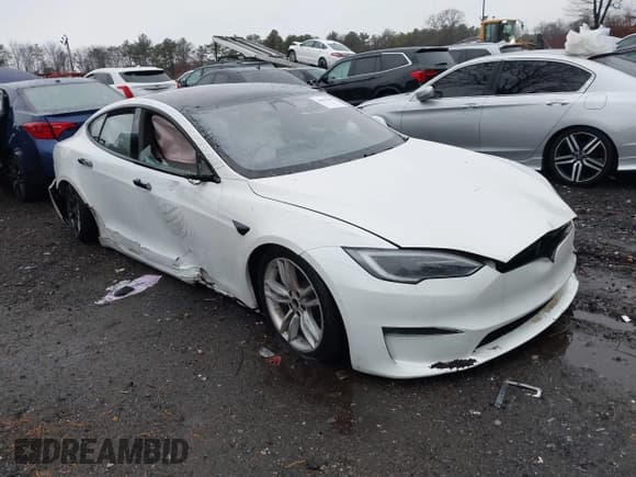 ✅ 2023 Tesla Model S Plaid • VIN: 5YJSA1E6XPF499815 • Лот: 41017059. Опубликован ранее на IAAI с пробегом Не указан. Бесплатный доступ к архиву аукционных продаж из США и подробный отчёт об истории автомобиля на DreamBid. Изображение 1.