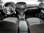 ✅ 2021 Kia Soul S • VIN: KNDJ23AU5M7792256 • Лот: 84987035. Опубликован ранее на Copart с пробегом 49 872 миль. Бесплатный доступ к архиву аукционных продаж из США и подробный отчёт об истории автомобиля на DreamBid. Изображение 8.