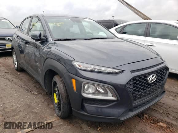 2020 Hyundai Kona SE z VIN KM8K12AA5LU467559, wystawiony jako Copart lot #38647103 z przebiegiem 63 430 mil mil oraz . Historia ofert i sprzedaży dostępna na DreamBid. Obrazek 4.