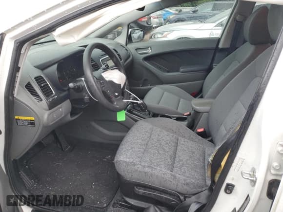 ✅ 2017 Kia Forte LX • VIN: 3KPFK4A76HE010199 • Лот: 65054585. Опубликован ранее на Copart с пробегом 56 818 миль. Бесплатный доступ к архиву аукционных продаж из США и подробный отчёт об истории автомобиля на DreamBid. Изображение 7.