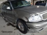 ✅ 2001 Ford Expedition Eddie Bauer • VIN: 1FMRU17LX1LB77796 • Лот: 43764779. Опубликован ранее на IAAI с пробегом 287 719 миль. Бесплатный доступ к архиву аукционных продаж из США и подробный отчёт об истории автомобиля на DreamBid. Изображение 12.