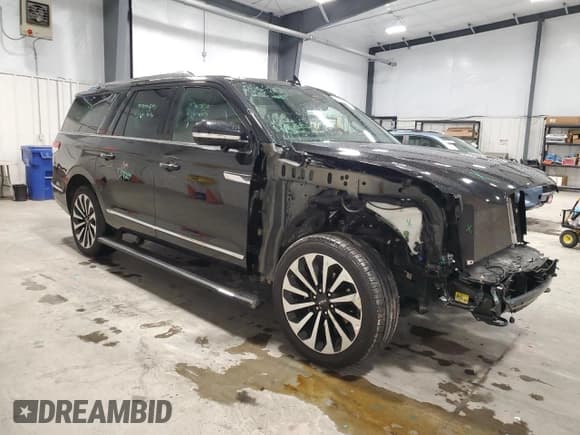 ✅ 2023 Lincoln Navigator Reserve • VIN: 5LMJJ3LG2PEL02276 • Lot: 60421935. Wystawiony na Copart z przebiegiem 31 917 mil. Bezpłatny archiwum sprzedaży aukcyjnych z USA i szczegółowy raport historii pojazdu na DreamBid. Zdjęcie 4.