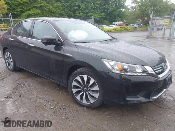 ✅ 2015 Honda Accord EX-L • VIN: 1HGCR6F58FA004617 • Lot: 42472452. Listed on IAAI with 133,882 mi. Free auction sales archive from the USA and detailed vehicle history report at DreamBid. Image 1.