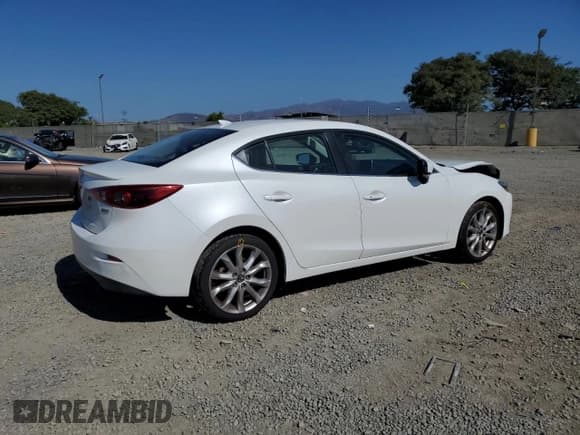 ✅ 2014 Mazda 3 S Grand Touring • VIN: JM1BM1W39E1204141 • Lot: 87128195. Listed on Copart with 121,698 mi. Free auction sales archive from the USA and detailed vehicle history report at DreamBid. Image 3.