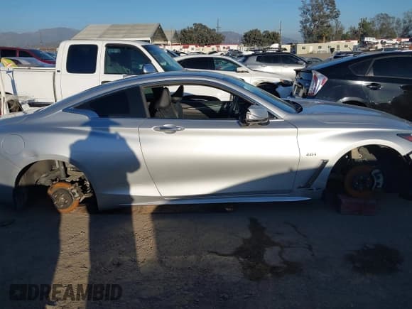 ✅ 2017 Infiniti Q60 Premium • VIN: JN1CV7EK8HM110836 • Lot: 41656883. Listed on IAAI with 66,943 mi. Free auction sales archive from the USA and detailed vehicle history report at DreamBid. Image 14.