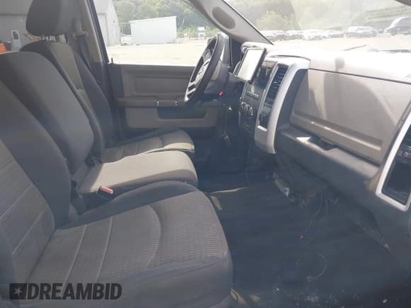 ✅ 2009 Dodge 1500 SLT • VIN: 1D3HV13P99J510400 • Lot: 42904840. Wystawiony na IAAI z przebiegiem 224 901 mil. Bezpłatny archiwum sprzedaży aukcyjnych z USA i szczegółowy raport historii pojazdu na DreamBid. Zdjęcie 5.