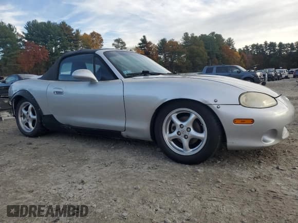 ✅ 2002 Mazda MX-5 Miata Cloth • VIN: JM1NB353320233376 • Lot: 82730905. Wystawiony na Copart z przebiegiem 200 894 mil. Bezpłatny archiwum sprzedaży aukcyjnych z USA i szczegółowy raport historii pojazdu na DreamBid. Zdjęcie 4.