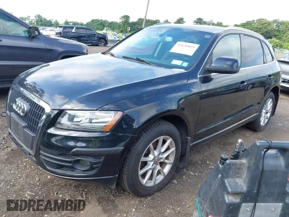 ✅ 2012 Audi Q5 Premium • VIN: WA1CFAFP1CA068824 • Lot: 42631023. Listed on IAAI with 128,155 mi. Free auction sales archive from the USA and detailed vehicle history report at DreamBid. Image 2.