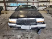 ✅ 1994 Buick Roadmaster • VIN: 1G4BN52P0RR424901 • Lot: 62888885. Wystawiony na Copart z przebiegiem 131 912 mil. Bezpłatny archiwum sprzedaży aukcyjnych z USA i szczegółowy raport historii pojazdu na DreamBid. Zdjęcie 5.