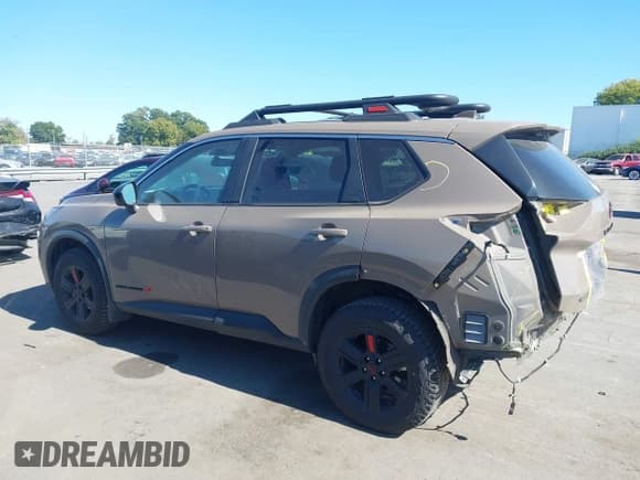 ✅ 2025 Nissan Rogue SV • VIN: 5N1BT3BB4SC781778 • Lot: 43340096. Listed on IAAI with 28,272 mi. Free auction sales archive from the USA and detailed vehicle history report at DreamBid. Image 15.