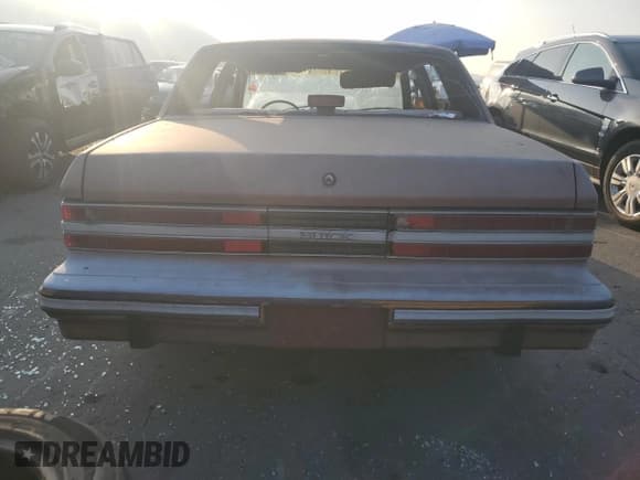 ✅ 1987 Buick Century • VIN: 1G4AH51R9H6422361 • Лот: 82912504. Опубликован ранее на Copart с пробегом 13 514 миль. Бесплатный доступ к архиву аукционных продаж из США и подробный отчёт об истории автомобиля на DreamBid. Изображение 6.